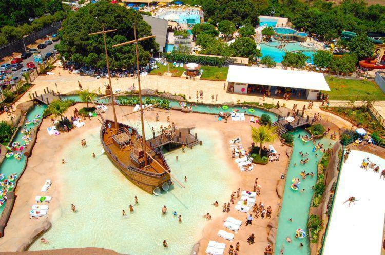 Spazzio Diroma Com Acesso Ao Acqua Park - Temporada Cn Adriele Caldas Novas Luaran gambar